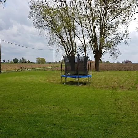 Spacious With Pond In Poperinge Casa vacanze
