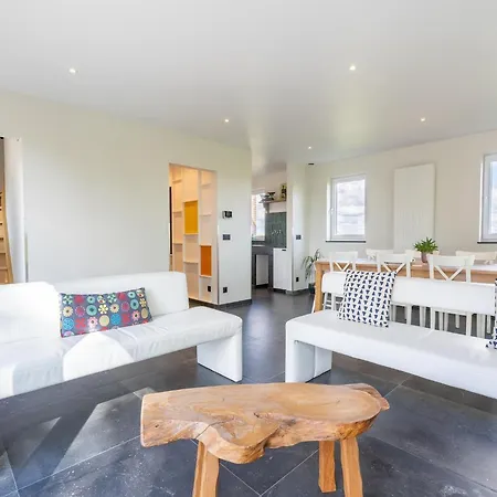 Casa vacanze Spacious With Pond In Poperinge Roesbrugge-Haringe