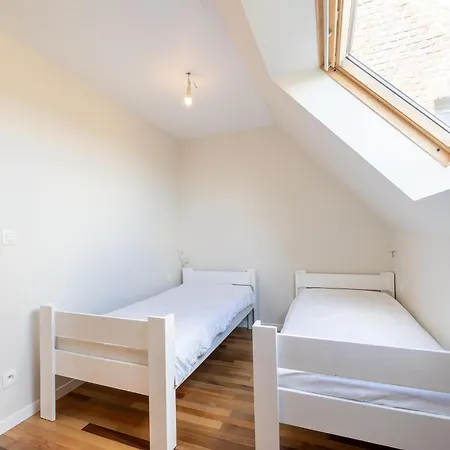 Spacious With Pond In Poperinge Casa vacanze